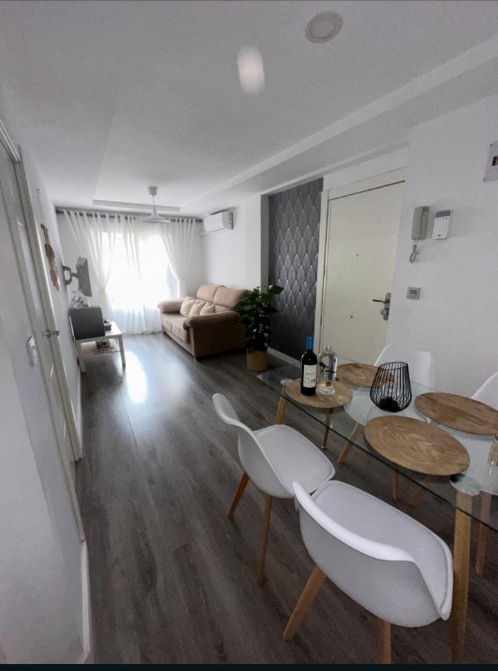 Apartamento Cerca Del Pilar Zaragoza Bilik gambar